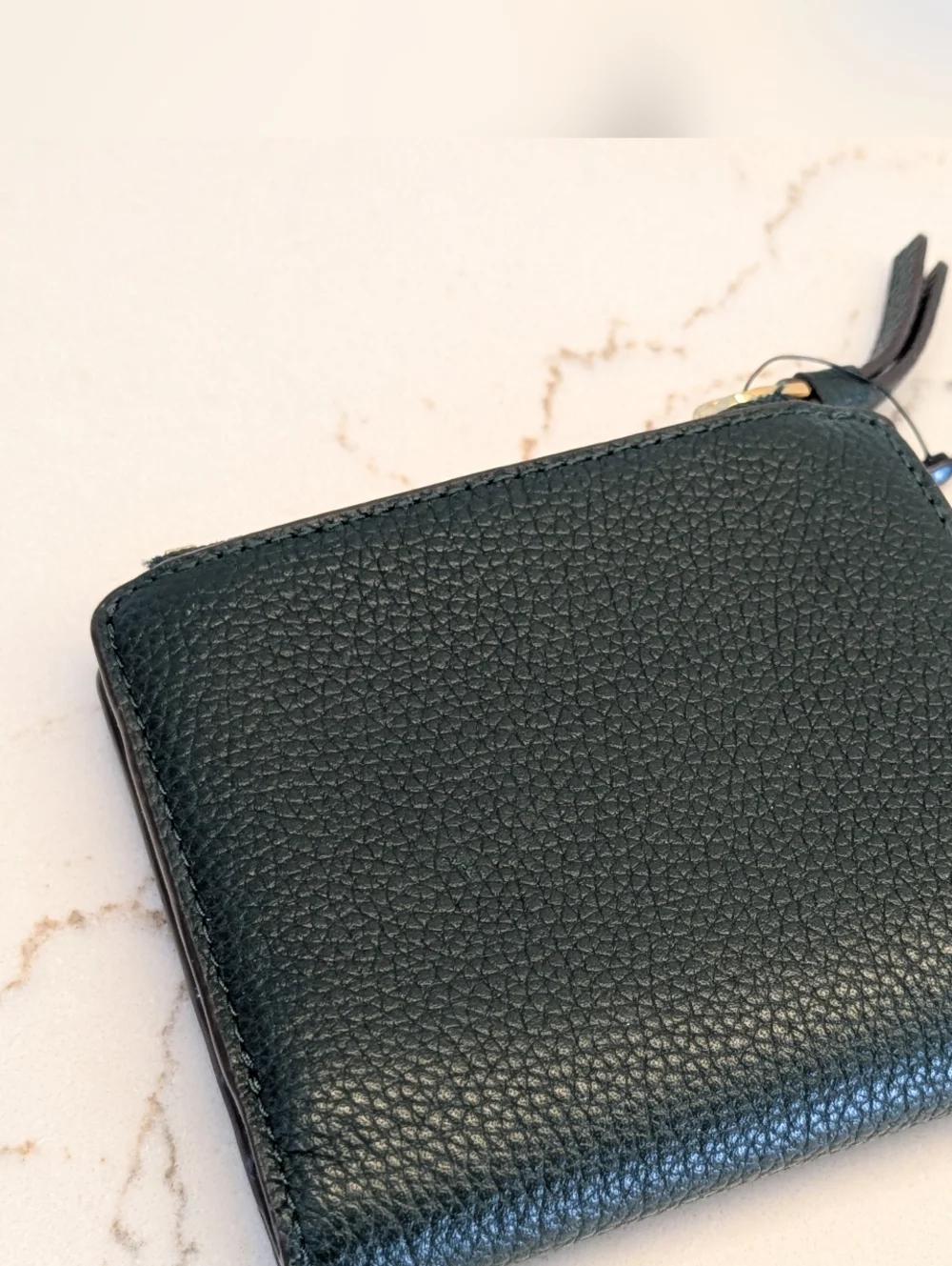 Tory Burch Pebbled Leather Card Zip Wallet - EUC - Green 4x3.75 Inches - Picture 16 of 16